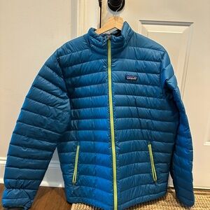 Patagonia Teal Jacket with Green Zipper